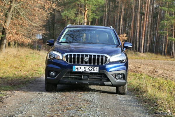 Suzuki SX4 S-Cross Hybrid Front