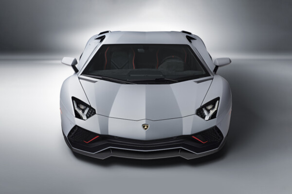 Lamborghini Aventador LP 780-4 Ultimae Front