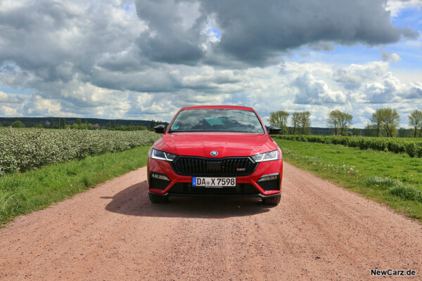 Skoda Octavia RS TSI Front