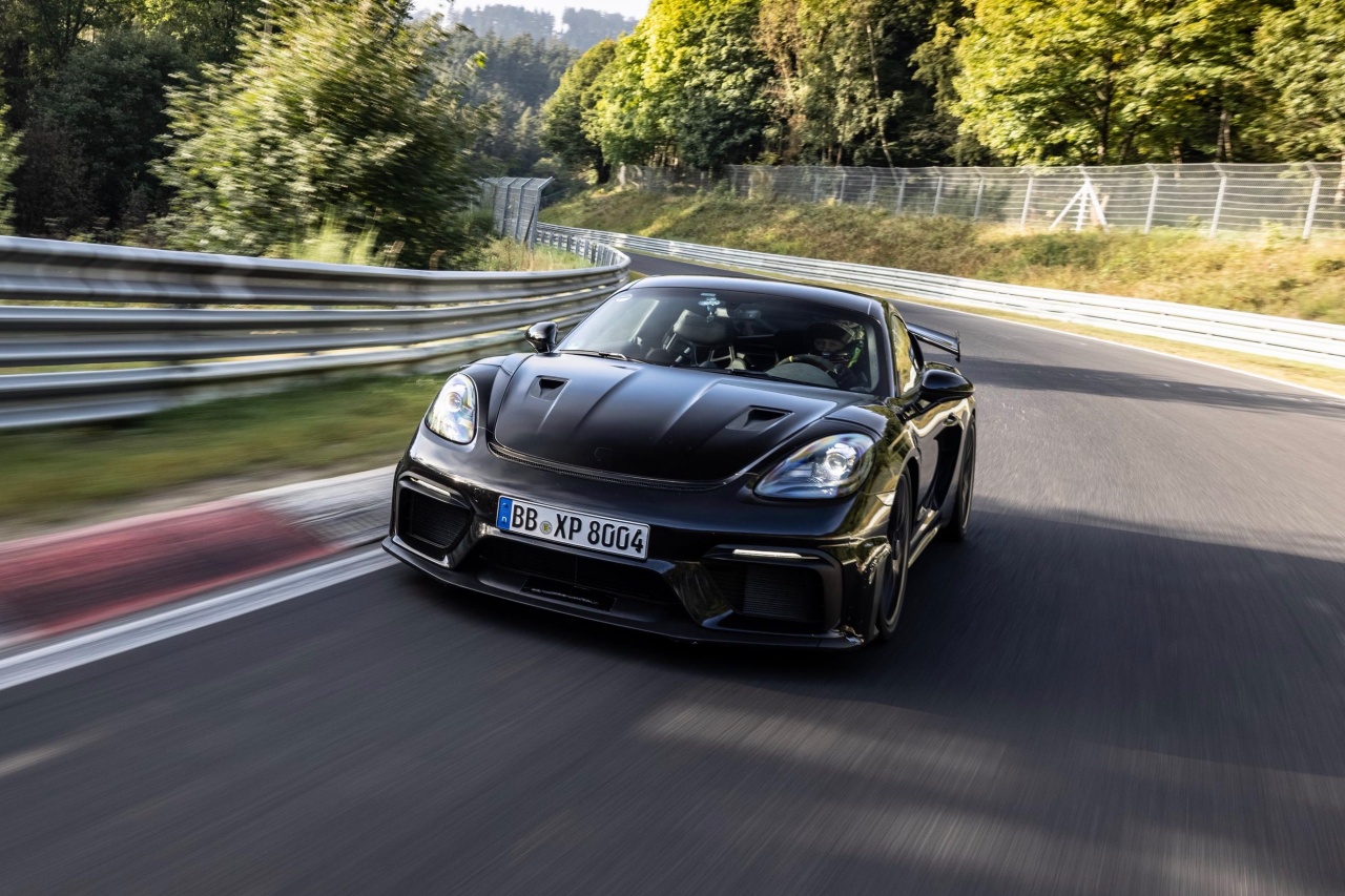 Porsche 718 Cayman GT4 RS