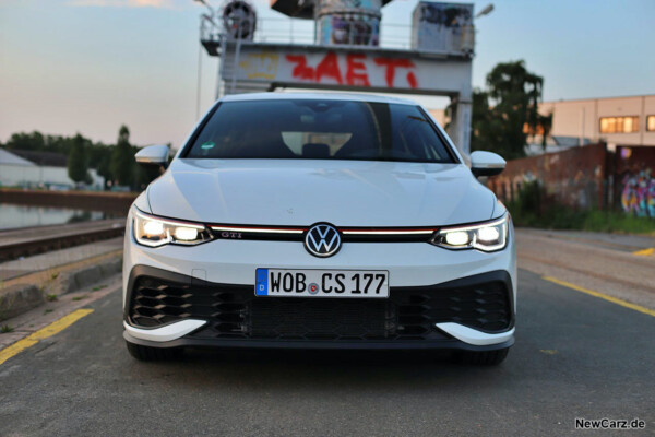 VW Golf GTI Clubsport Front