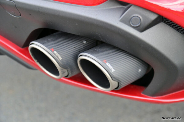 Akrapovic