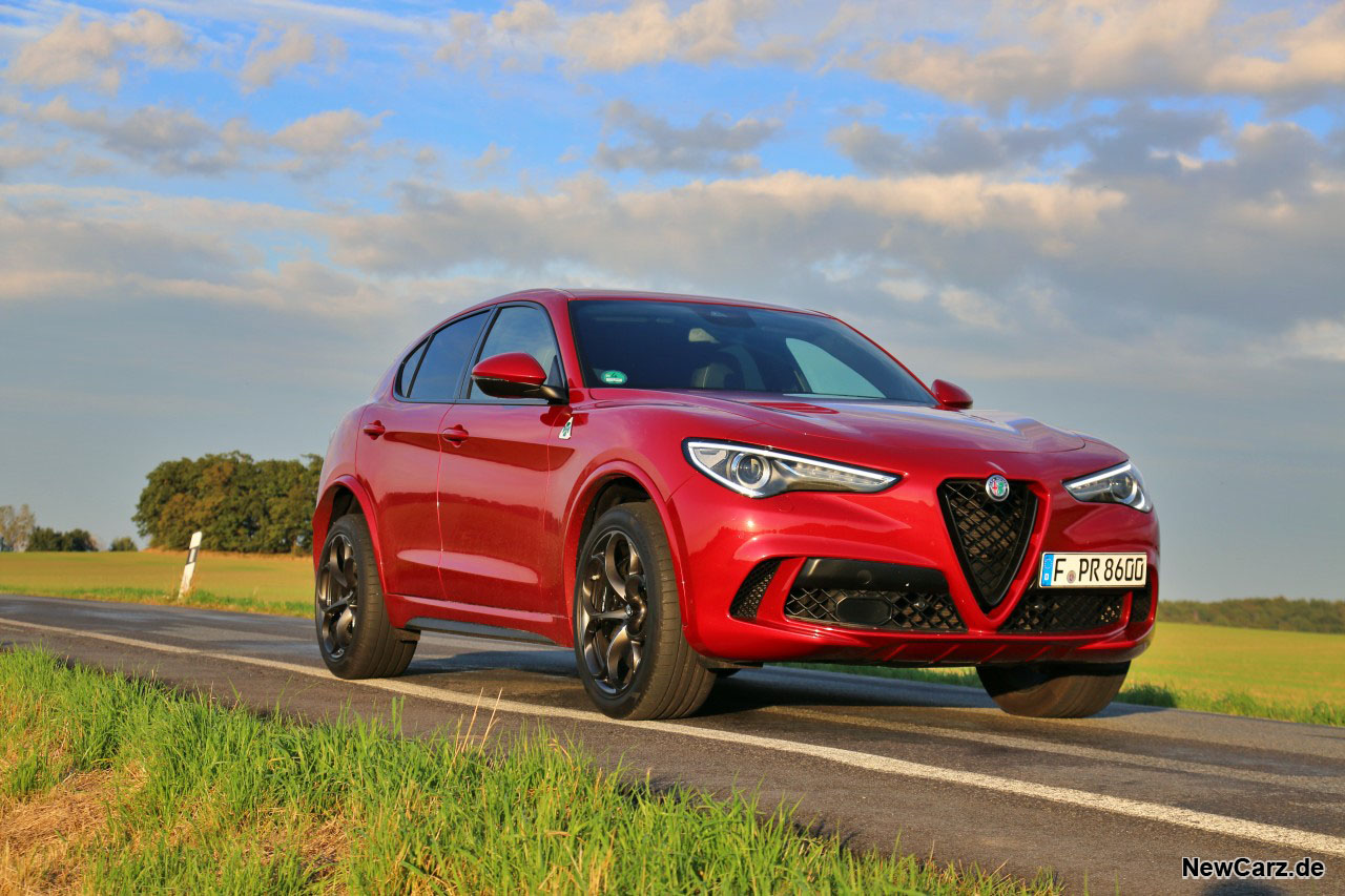 Alfa Romeo Stelvio Quadrifoglio Test – Vierblättrige Glücksmomente