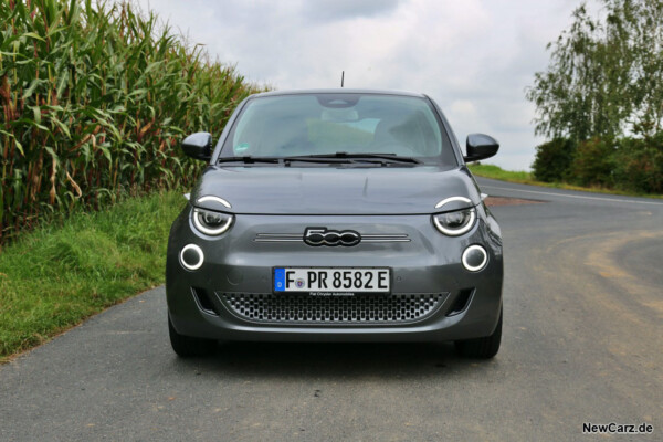 Fiat 500e Front