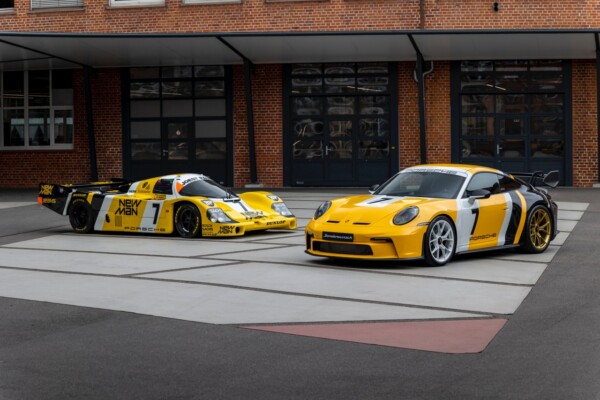 Porsche 911 GT3 plus 956 Le Mans