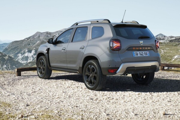 Dacia Duster Extreme Schiefer-Grau