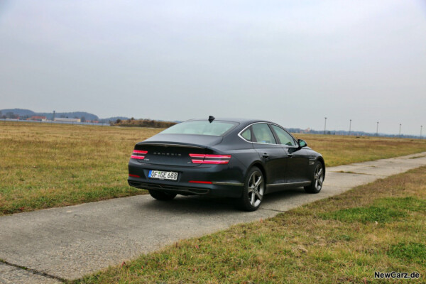 Genesis G80 schräg hinten rechts