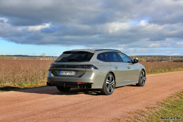 Peugeot 508 SW PSE schräg hinten rechts