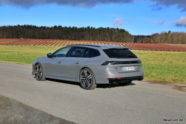 Peugeot 508 SW PSE schräg hinten links