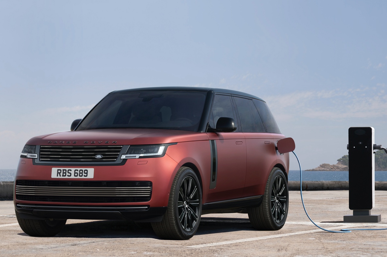 Spitzenmodell Range Rover SV und effiziente Plug-in Hybride