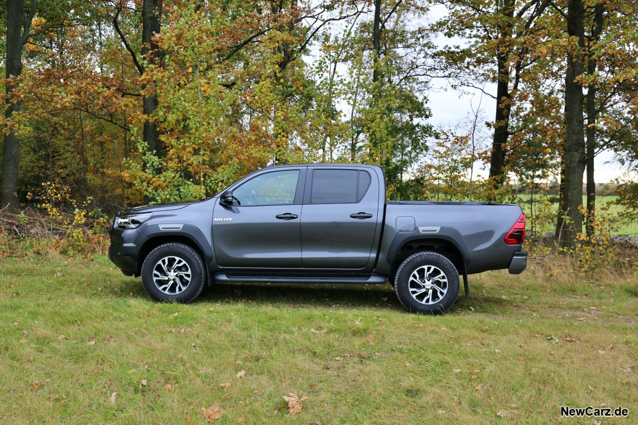 Toyota Hilux Pick-up: Testfahrt, Anhängelast und Bilder