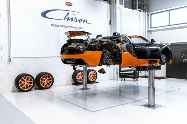 Bugatti Chiron Service