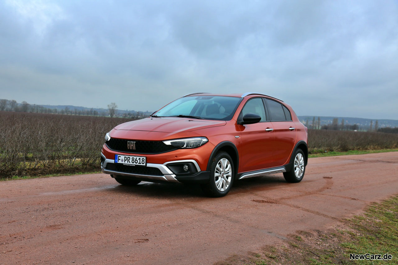 Fiat Tipo Cross  Test –  Mit hochgekrempelten Hosenbeinen