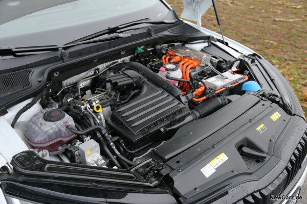 Motorraum Skoda Octavia Combi RS iV
