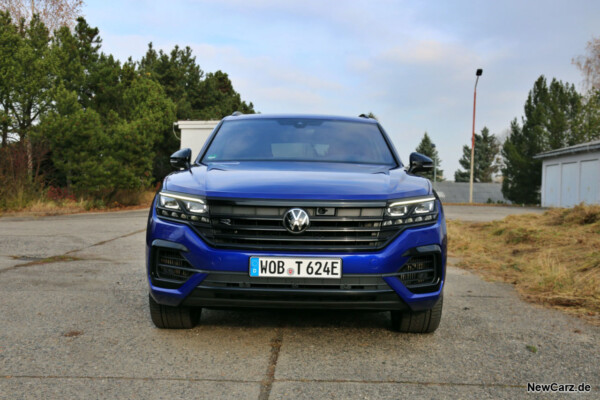 VW Touareg R Front