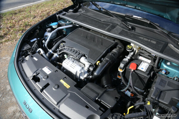 Motorraum Peugeot 308 SW