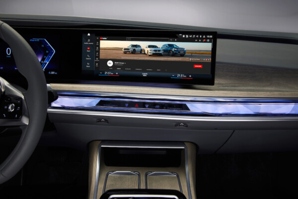 BMW Curved Display