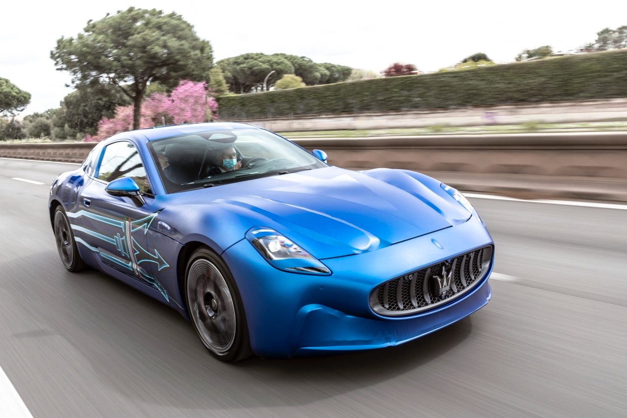 Maserati GranTurismo Folgore – Prototyp in der Öffentlichkeit unterwegs