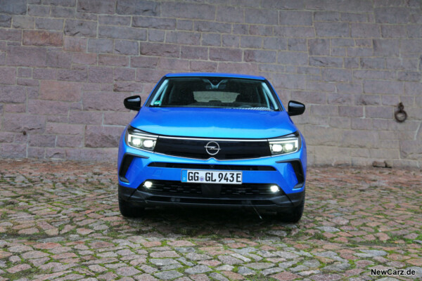 Opel Grandland Hybrid 4 Front