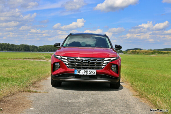 Hyundai Tucson Front