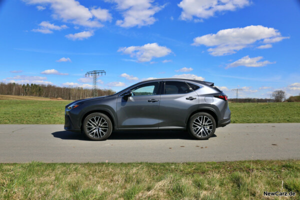 Lexus NX 450h Seite