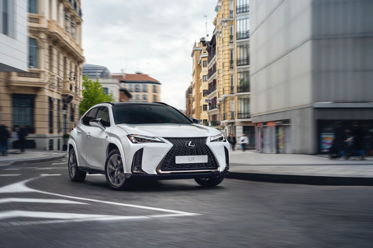 Lexus UX 250h