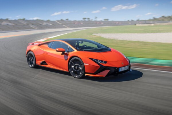 Lamborghini Huracán Tecnica on Track