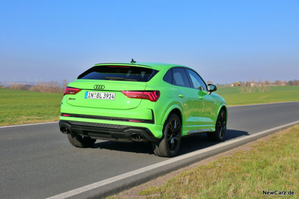 Audi RS Q3 Sportback schräg hinten rechts