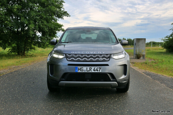 Land Rover Discovery Sport Front