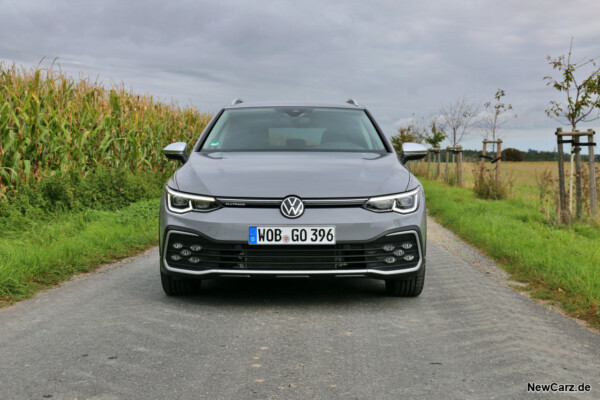 VW Golf 8 Alltrack Front