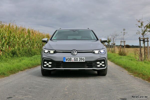 VW Golf 8 Alltrack Front mit Nebellicht