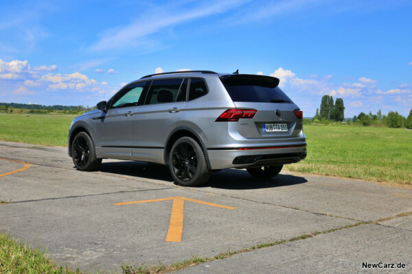 VW Tiguan Allspace Facelift schräg hinten links