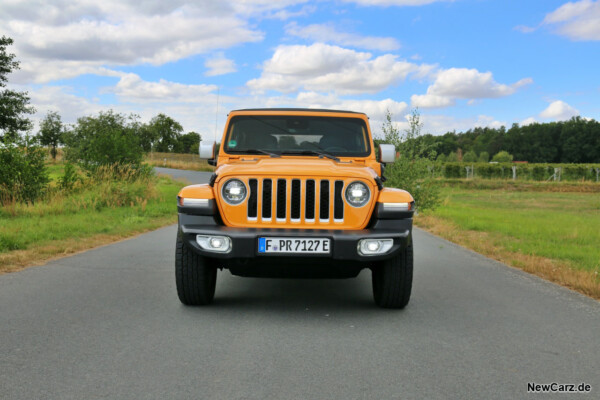 Jeep Wrangler 4xe Front