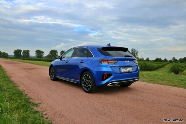 Kia Ceed Facelift schräg hinten