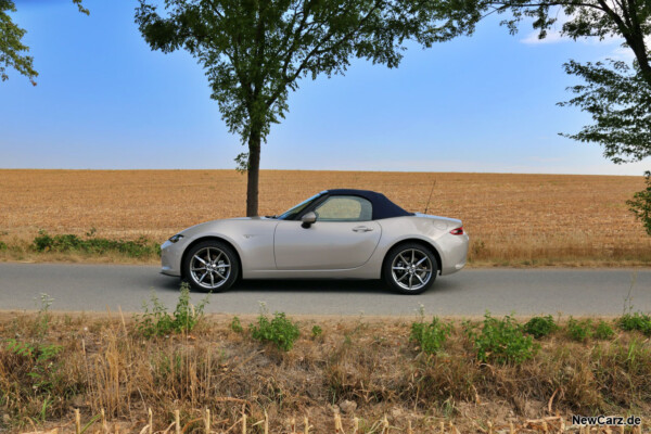 Mazda MX-5 Kinenbi Roadster