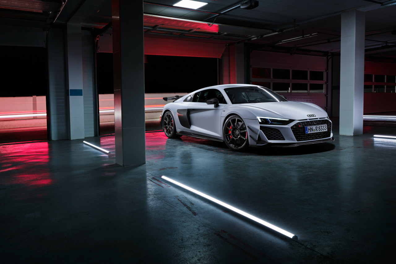 Audi R8 Coupe V10 GT RWD