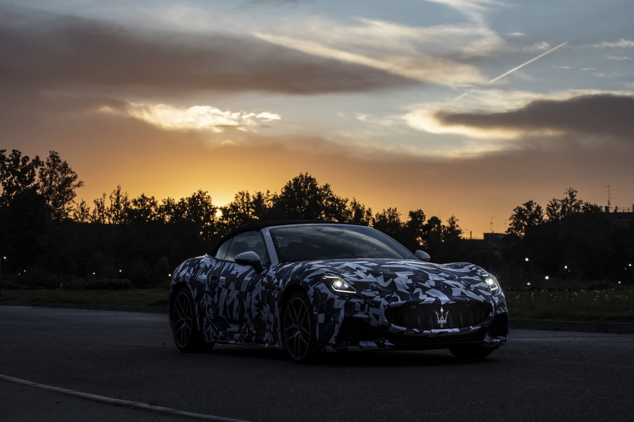 Die Frontansicht vom Maserati GranCabrio