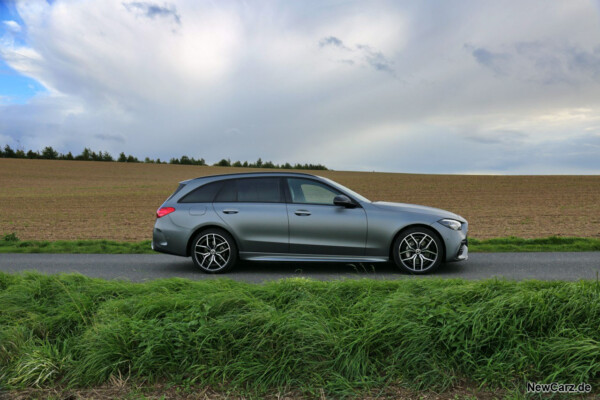 Mercedes-Benz C300d T-Modell Seite