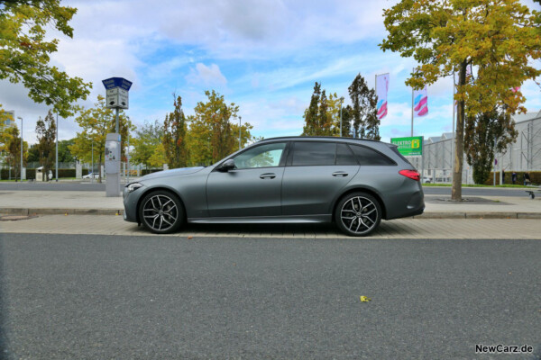 Mercedes-Benz C300d T-Modell Seite