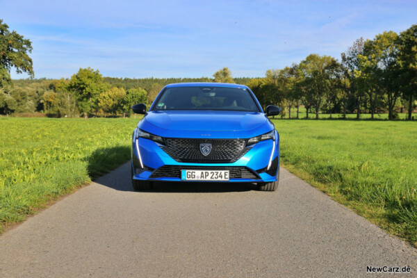 Peugeot 308 Hybrid 225 Front