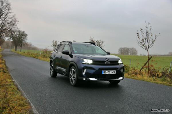 Citroen C5 Aircross schräg vorne rechts