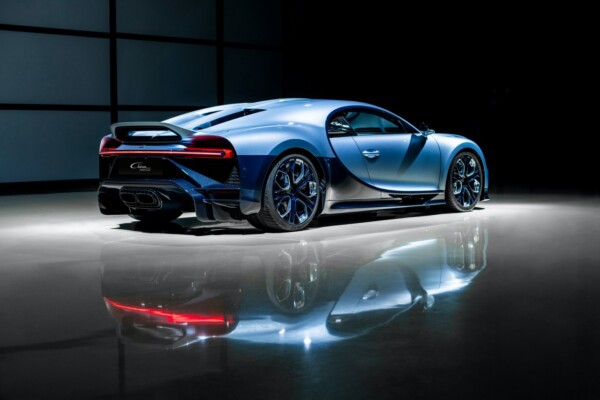 Bugatti Chiron Profilée schräg hinten rechts