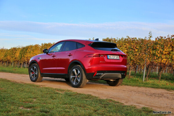 Jaguar E-Pace Facelift schräg hinten links