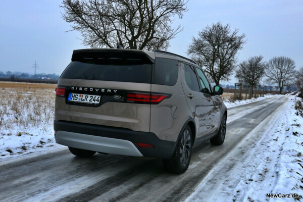 Land Rover Discovery D250 schräg hinten rechts