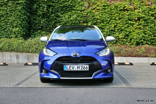 Mazda2 Hybrid Front