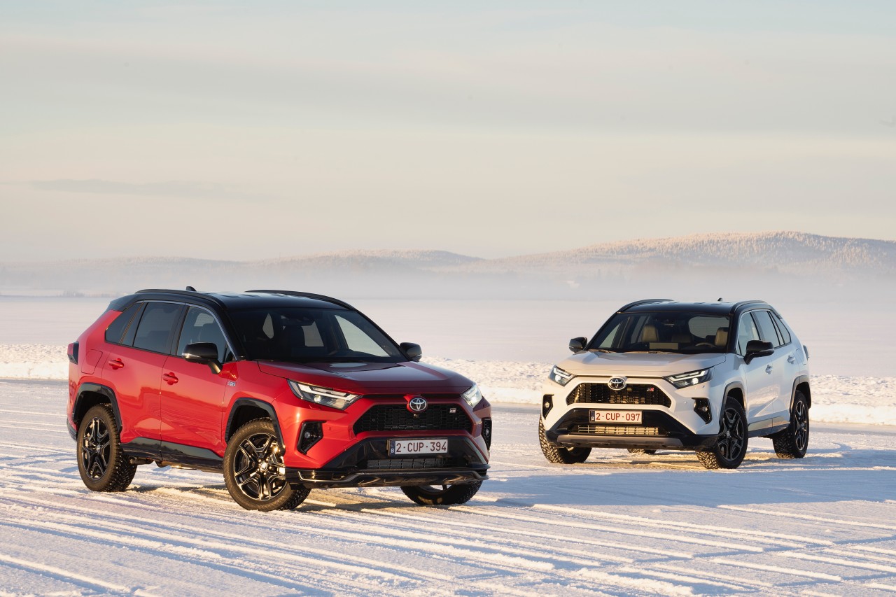 Toyota RAV4 GR SPORT SUV im Sportdress NewCarz.de