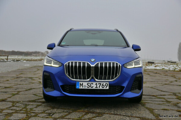 BMW 223d xDrive Active Tourer Front