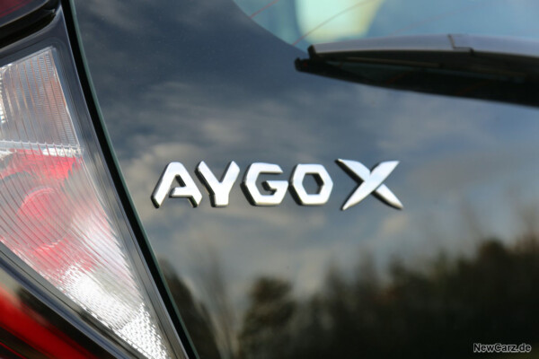 Aygo X Emblem