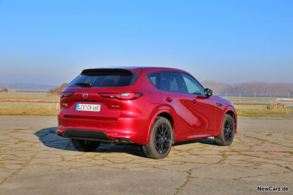 Mazda CX-60 schräg hinten rechts