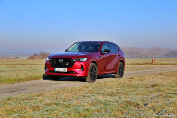 Mazda CX-60 schräg vorne links